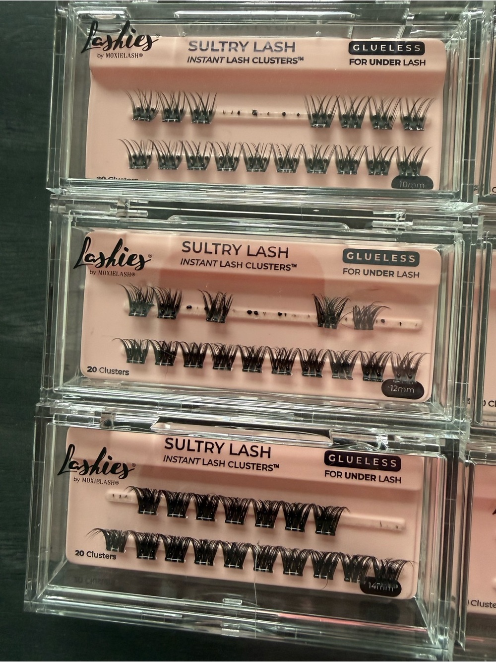 MOXIELASH Sampler Bundle Instant Lash Clusters, Travel Case & More! - Picture 4 of 16
